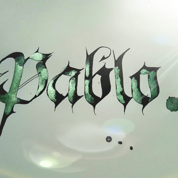 Umschlagbeschriftung mit Glitzer-Tinte