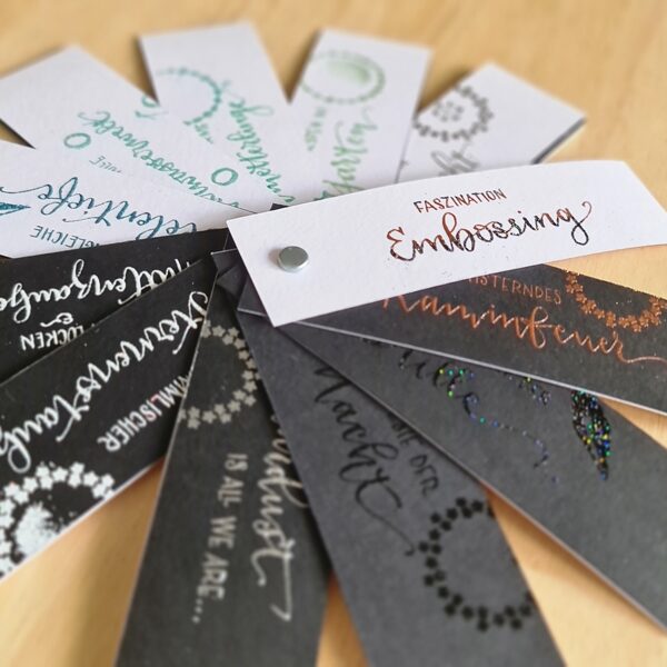 Fächer Embossing-Farben