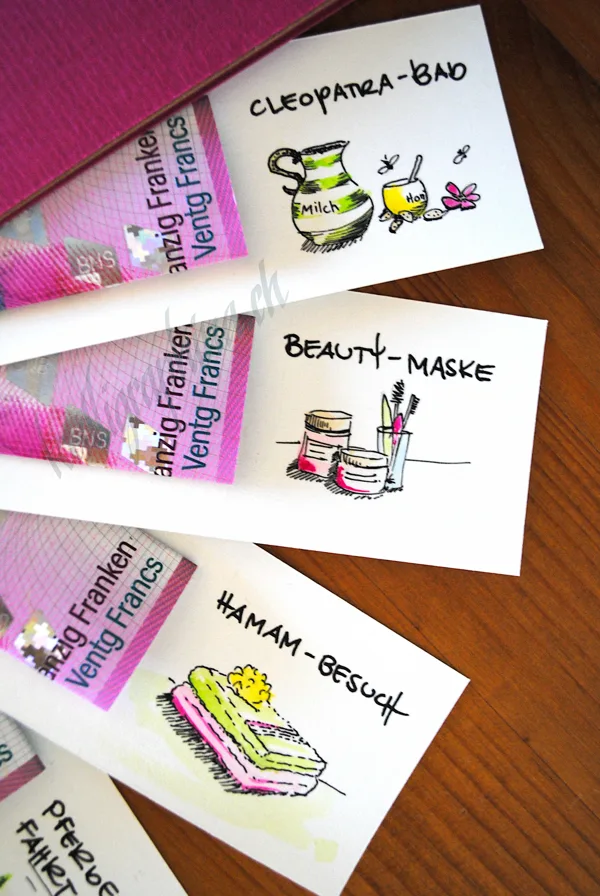Details gift-fan