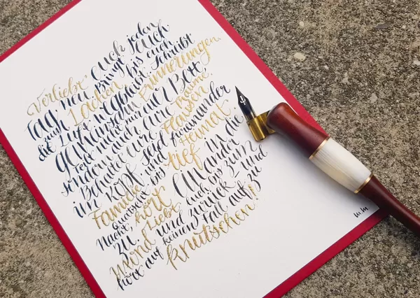 Spruch zur Hochzeit mit goldfarbenen Betonungen