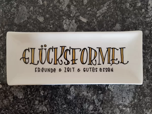 Glücksformel: Freunde &amp; Zeit &amp; gutes Essen